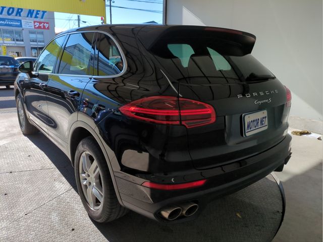 PORSCHE CAYENNE 2015 Image 31