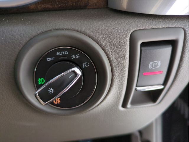 PORSCHE CAYENNE 2015 Image 31