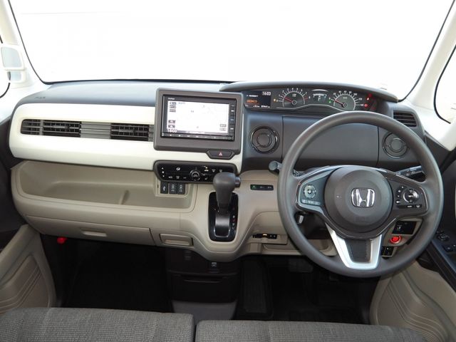 HONDA N BOX 2019 Image 31