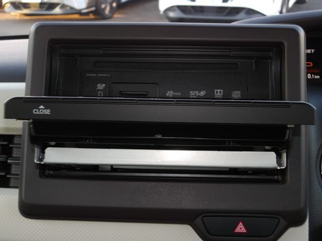 HONDA N BOX 2019 Image 31