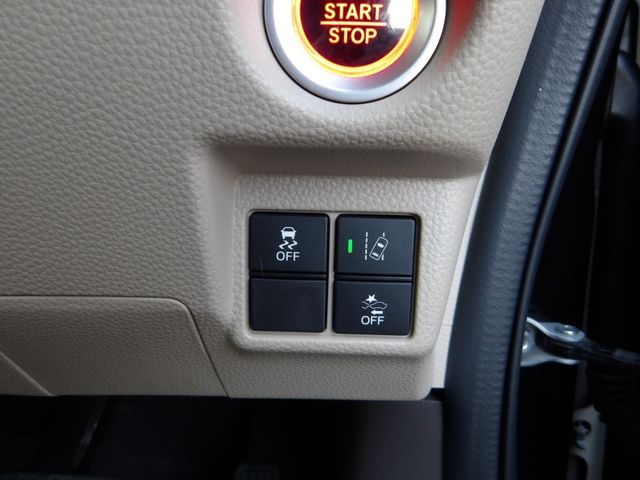 HONDA N BOX 2019 Image 31