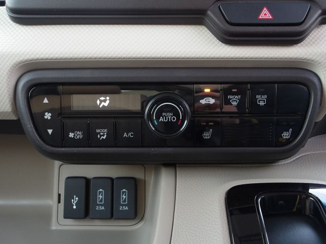 HONDA N BOX 2019 Image 31