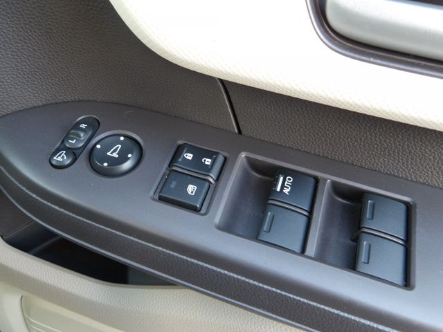 HONDA N BOX 2019 Image 31