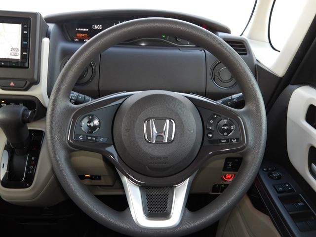 HONDA N BOX 2019 Image 31
