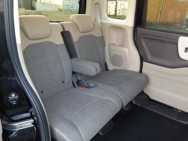 HONDA N BOX 2019 Image 31