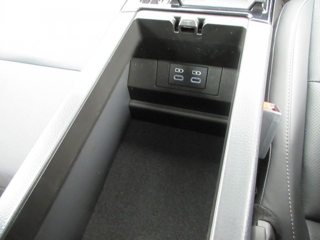 TOYOTA PRIUS 4WD 2025 Image 31