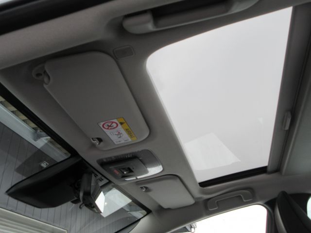 TOYOTA PRIUS 4WD 2025 Image 31