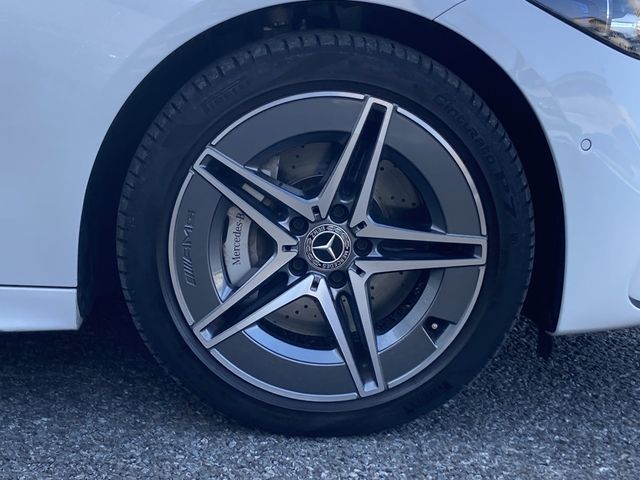 MERCEDES BENZ C CLAS 2023 Image 31