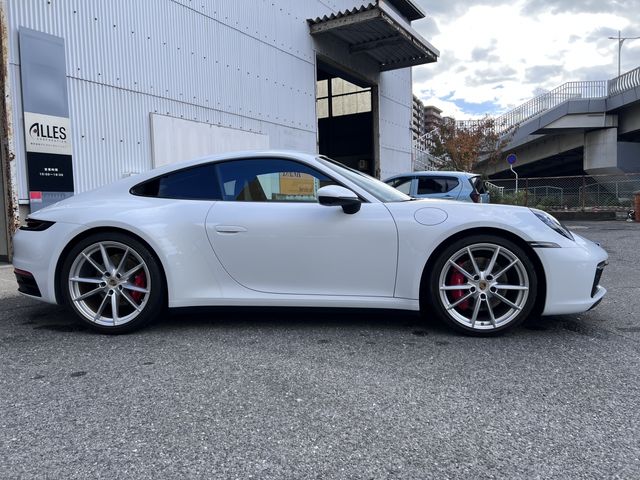 PORSCHE 911 2021 Image 31