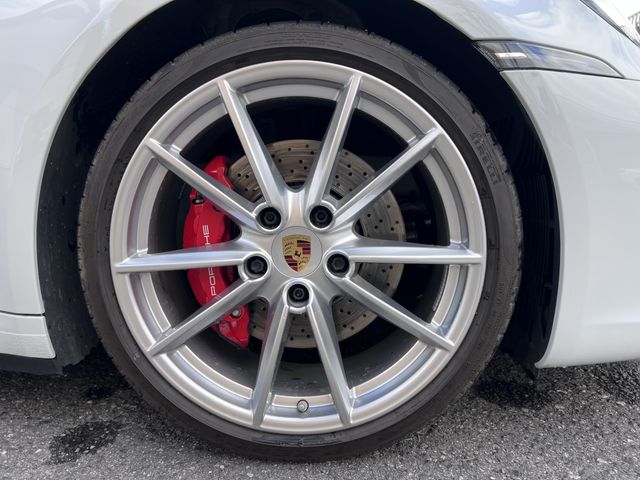 PORSCHE 911 2021 Image 31