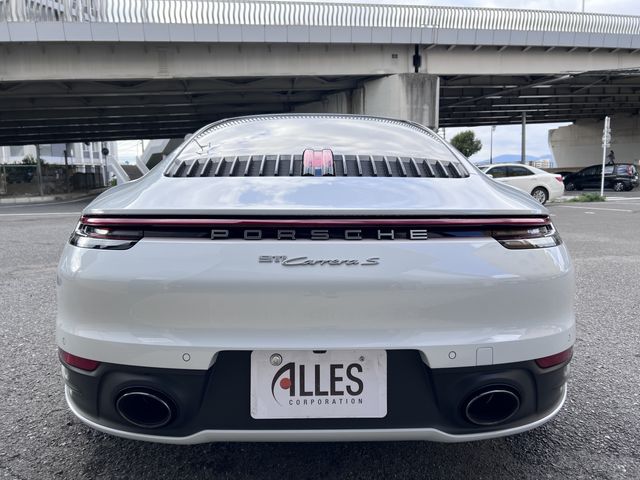 PORSCHE 911 2021 Image 31