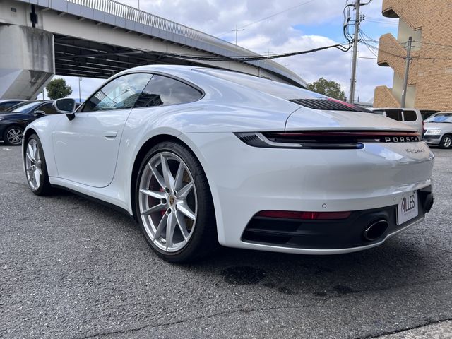 PORSCHE 911 2021 Image 31