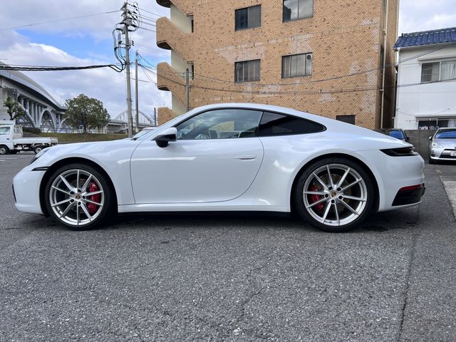 PORSCHE 911 2021 Image 31