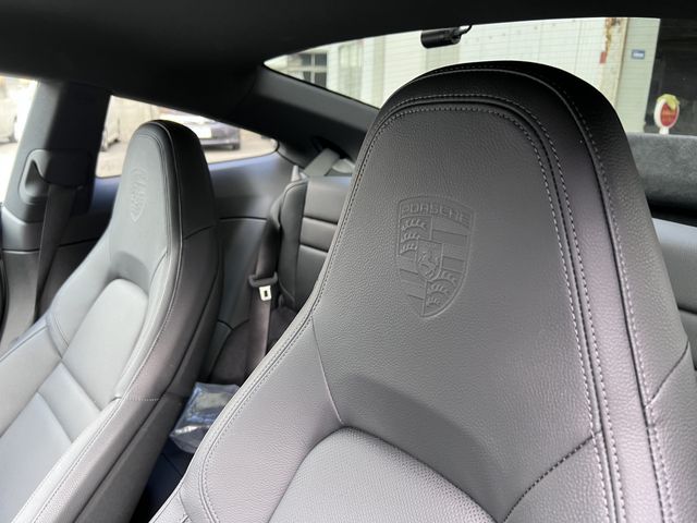 PORSCHE 911 2021 Image 31