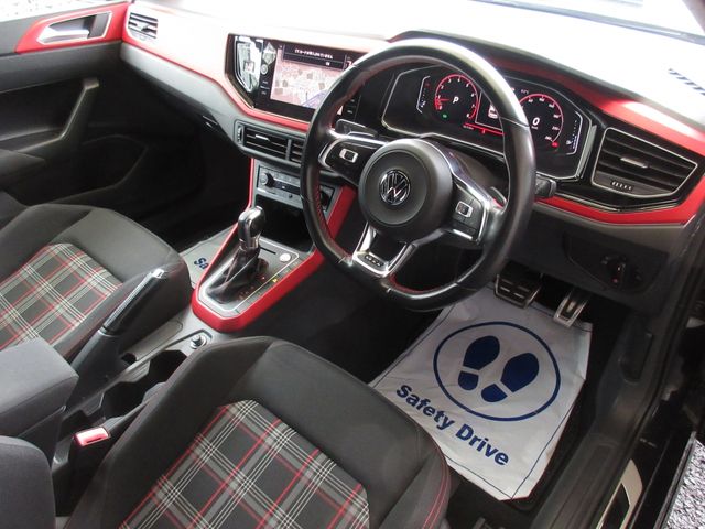 VOLKSWAGEN POLO GTI 2018 Image 31
