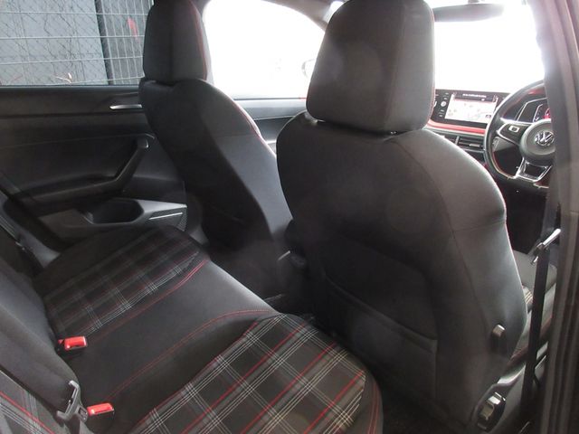 VOLKSWAGEN POLO GTI 2018 Image 31