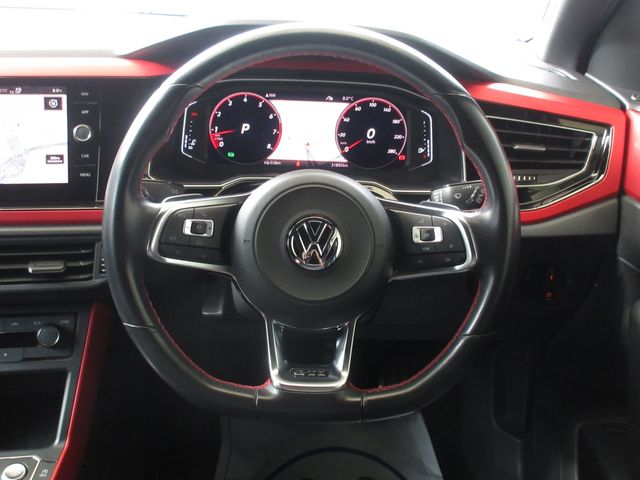 VOLKSWAGEN POLO GTI 2018 Image 31