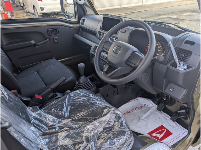 DAIHATSU HIJET TRUCK 4WD 2025 Image 31