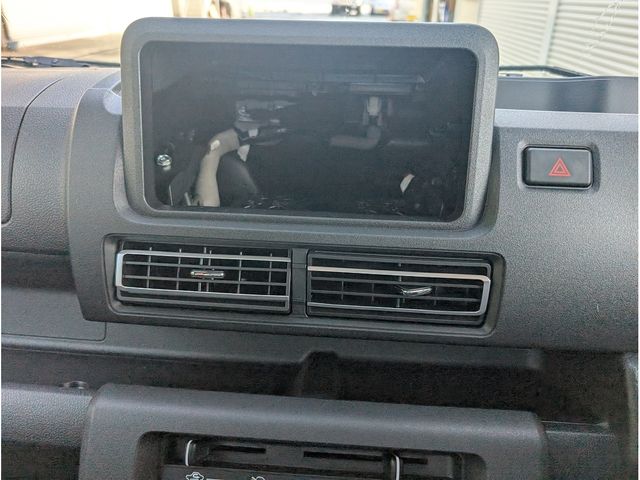 DAIHATSU HIJET TRUCK 4WD 2025 Image 31