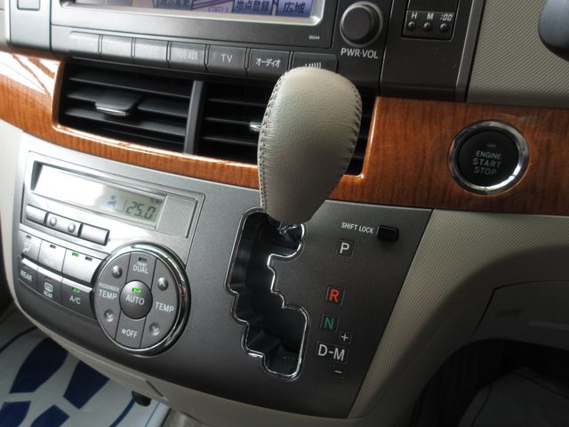 TOYOTA ESTIMA 2009 Image 31
