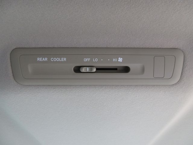 TOYOTA ESTIMA 2009 Image 31