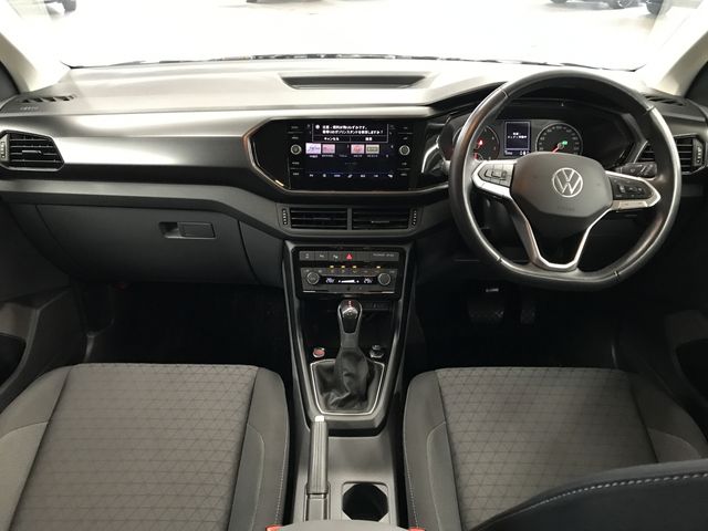VOLKSWAGEN T-CROSS 2021 Image 31