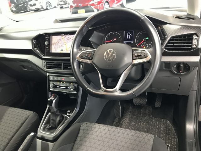 VOLKSWAGEN T-CROSS 2021 Image 31