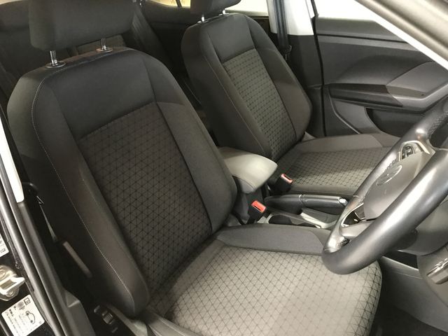 VOLKSWAGEN T-CROSS 2021 Image 31