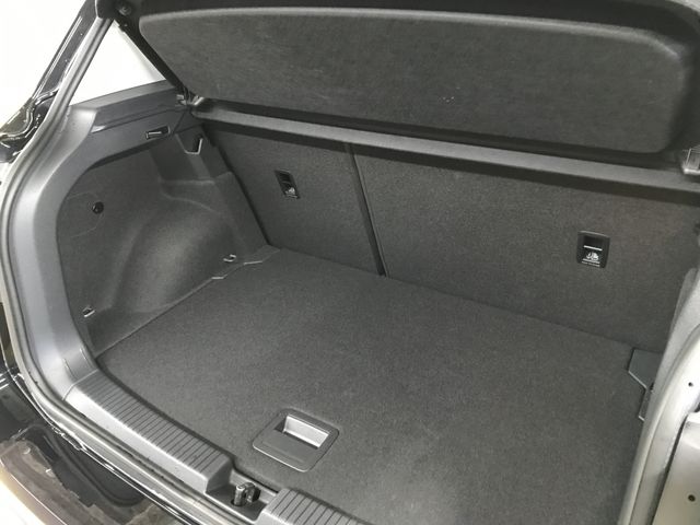 VOLKSWAGEN T-CROSS 2021 Image 31