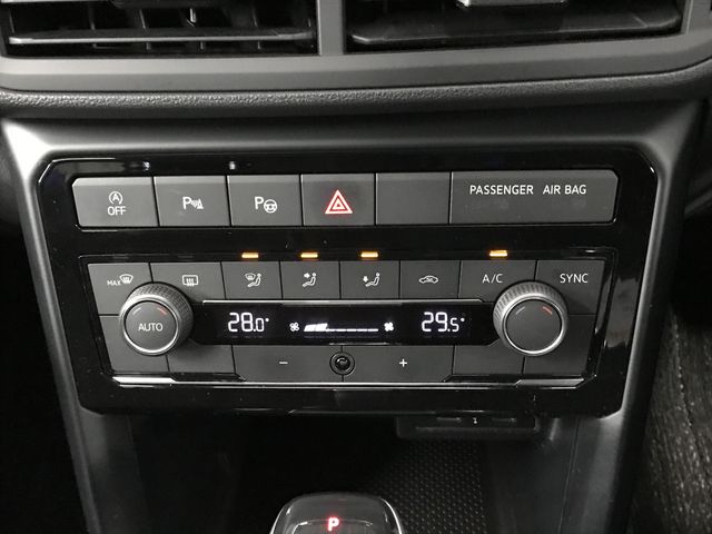 VOLKSWAGEN T-CROSS 2021 Image 31