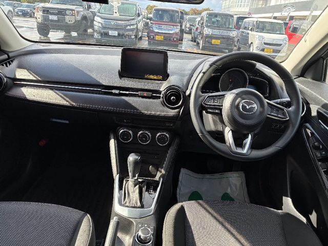 MAZDA DEMIO 2017 Image 31