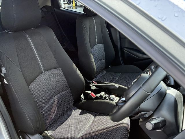 MAZDA DEMIO 2017 Image 31