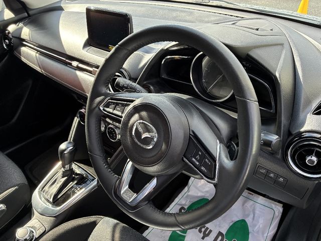 MAZDA DEMIO 2017 Image 31