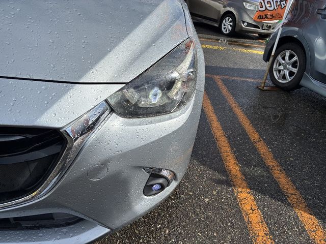 MAZDA DEMIO 2017 Image 31
