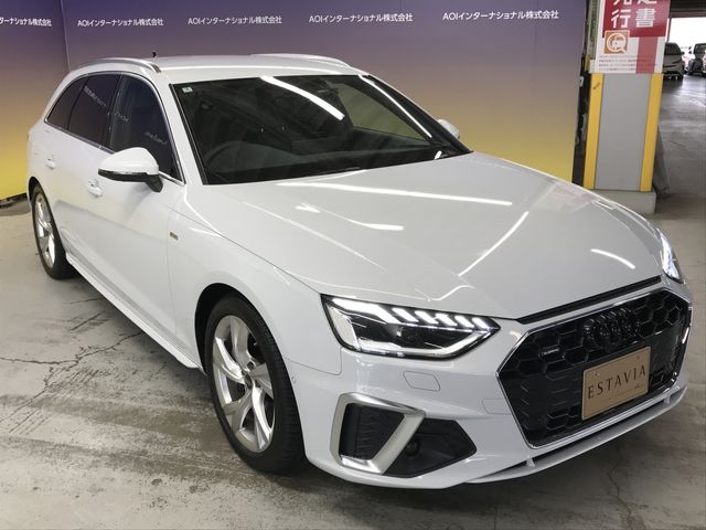 AUDI A4 AVANT 2022 Image 31