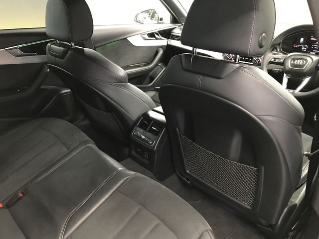 AUDI A4 AVANT 2022 Image 31