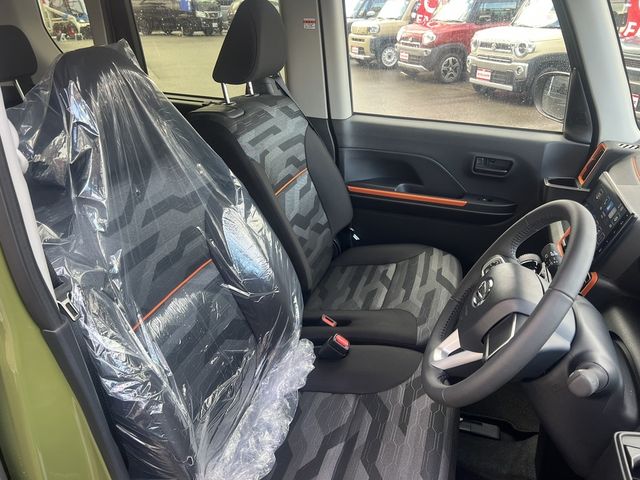 DAIHATSU TANTO FAN CROSS 2024 Image 31