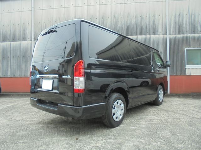 TOYOTA HIACE VAN 2WD 2022 Image 31