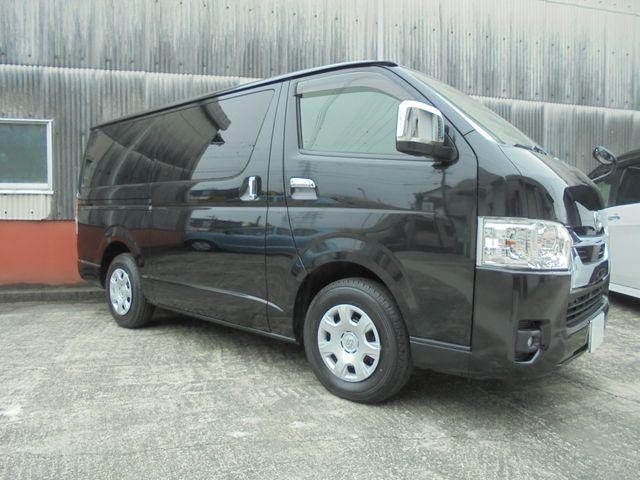 TOYOTA HIACE VAN 2WD 2022 Image 31