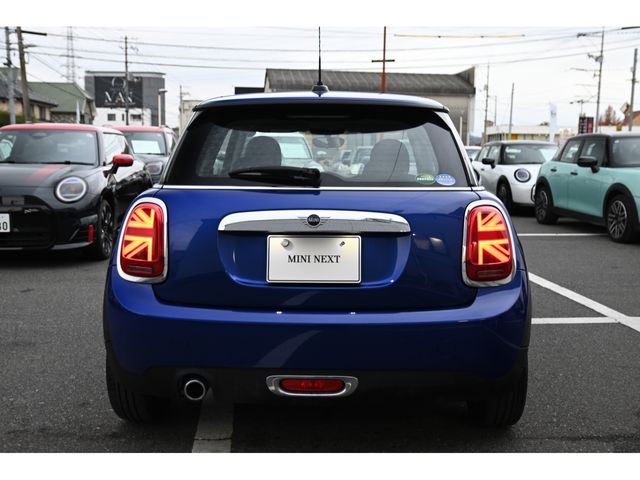 BMW MINI COOPER 2019 Image 31