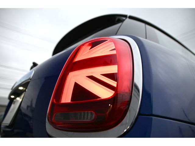 BMW MINI COOPER 2019 Image 31