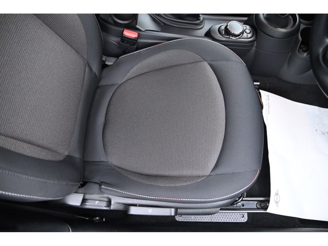 BMW MINI COOPER 2019 Image 31