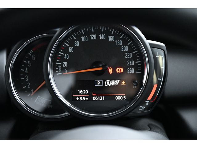 BMW MINI COOPER 2019 Image 31