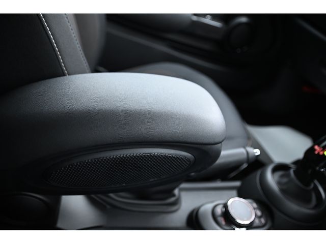 BMW MINI COOPER 2019 Image 31