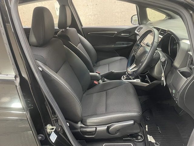 HONDA FIT HYBRID 2018 Image 31