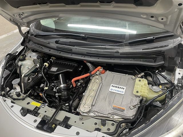 NISSAN NOTE 2016 Image 31