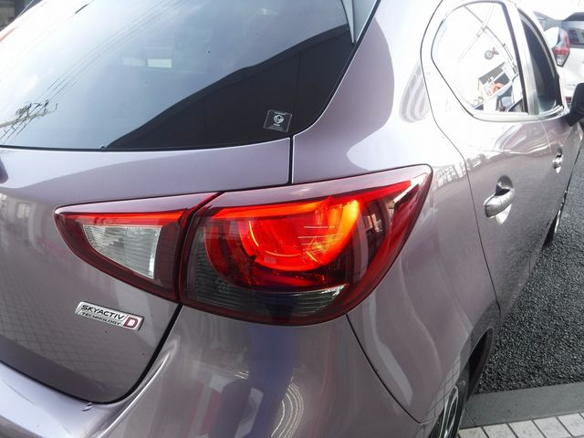 MAZDA DEMIO 2014 Image 31