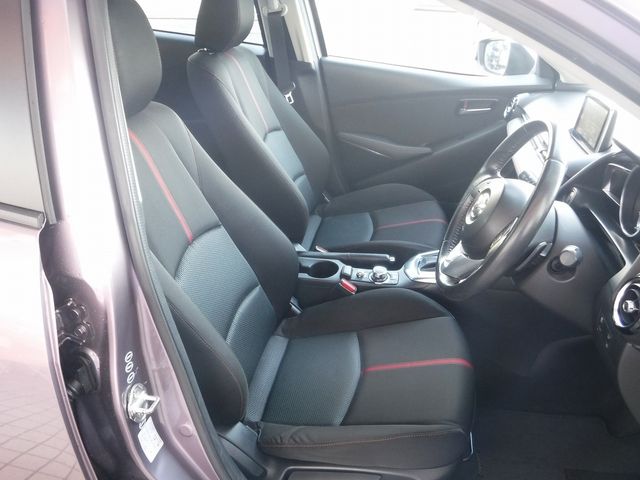 MAZDA DEMIO 2014 Image 31