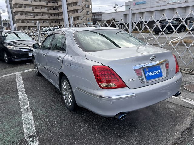TOYOTA CROWN MAJESTA 4WD 2006 Image 31