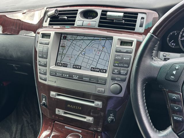 TOYOTA CROWN MAJESTA 4WD 2006 Image 31